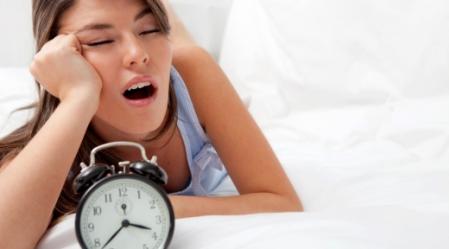 איך פועל השעון הביולוגי? טיפול בנדודי שינה