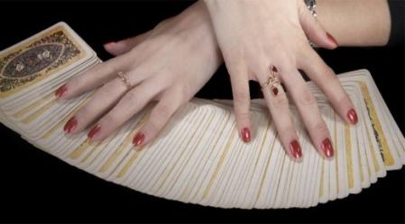 עשרת הדיברות לקוראים בקלפים